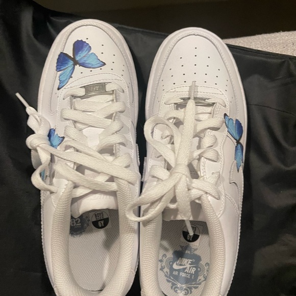 Custom Nike uptown with butterflies NWOT No Box - Picture 2 of 10